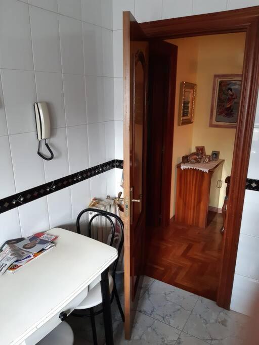 Comodo Y Centrico Apartment Aviles